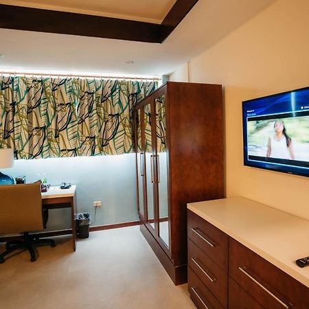Surfrider Resort Hotel Saipan Exteriör bild