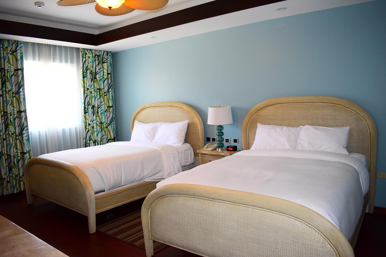 Surfrider Resort Hotel Saipan Exteriör bild