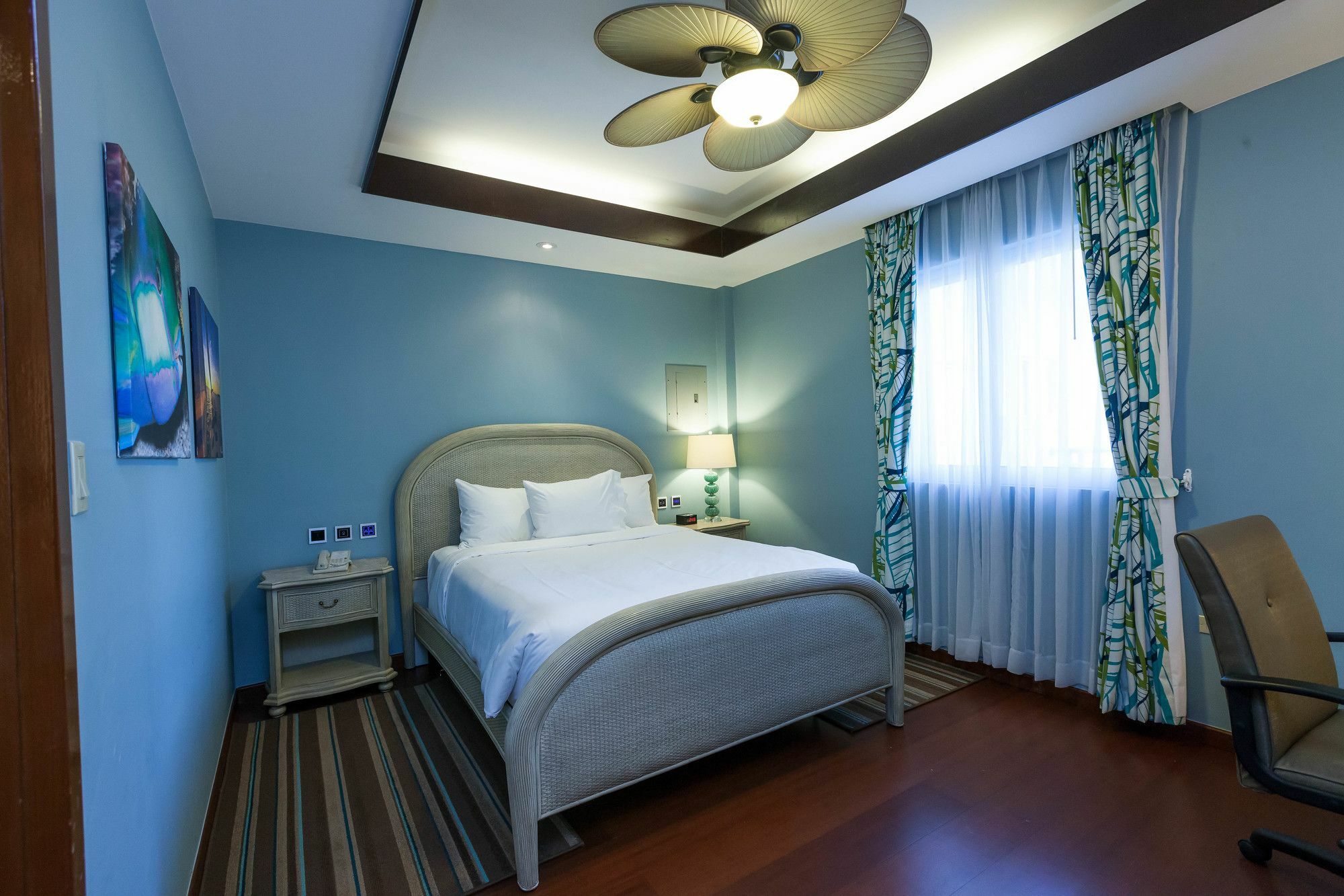 Surfrider Resort Hotel Saipan Exteriör bild