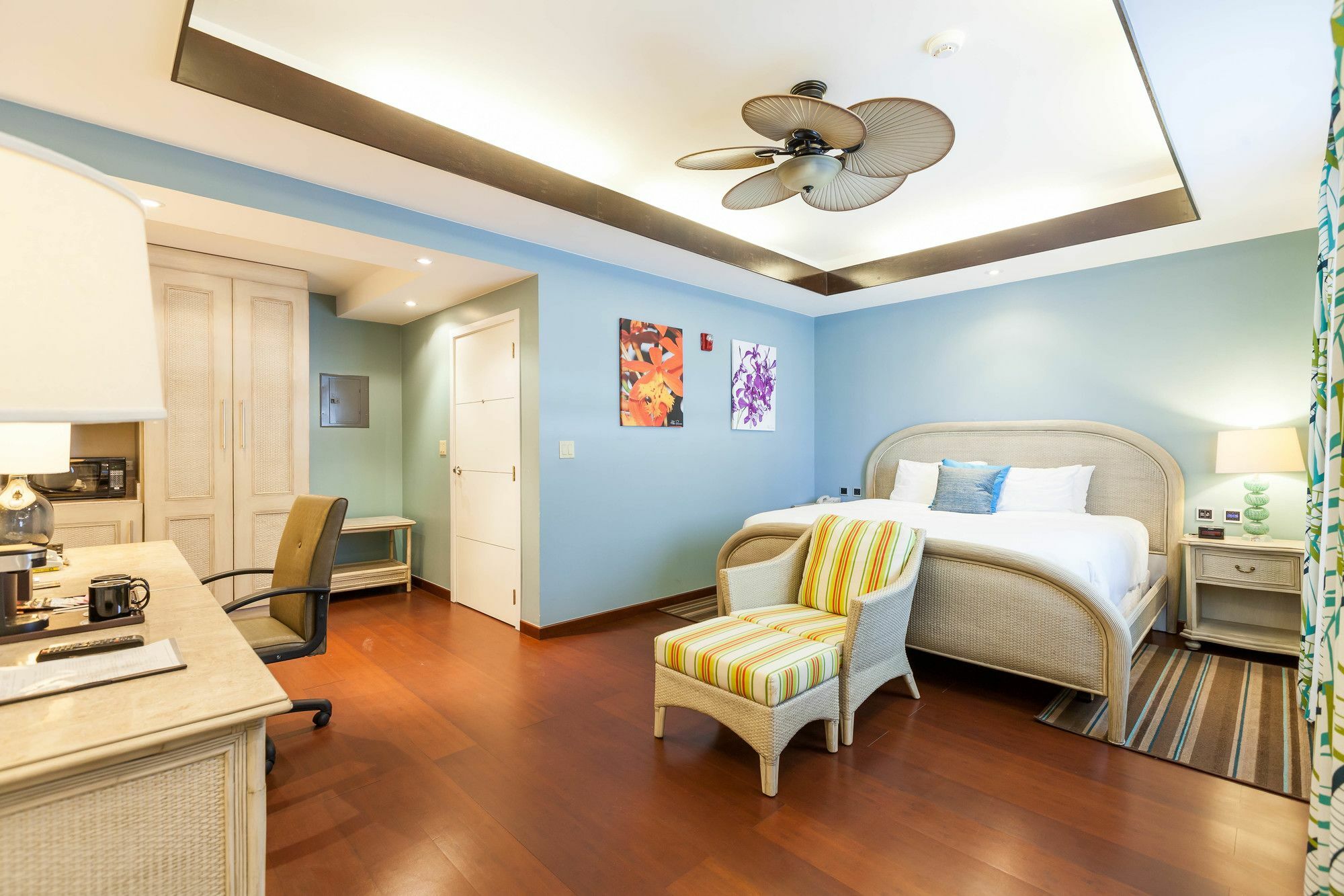 Surfrider Resort Hotel Saipan Exteriör bild