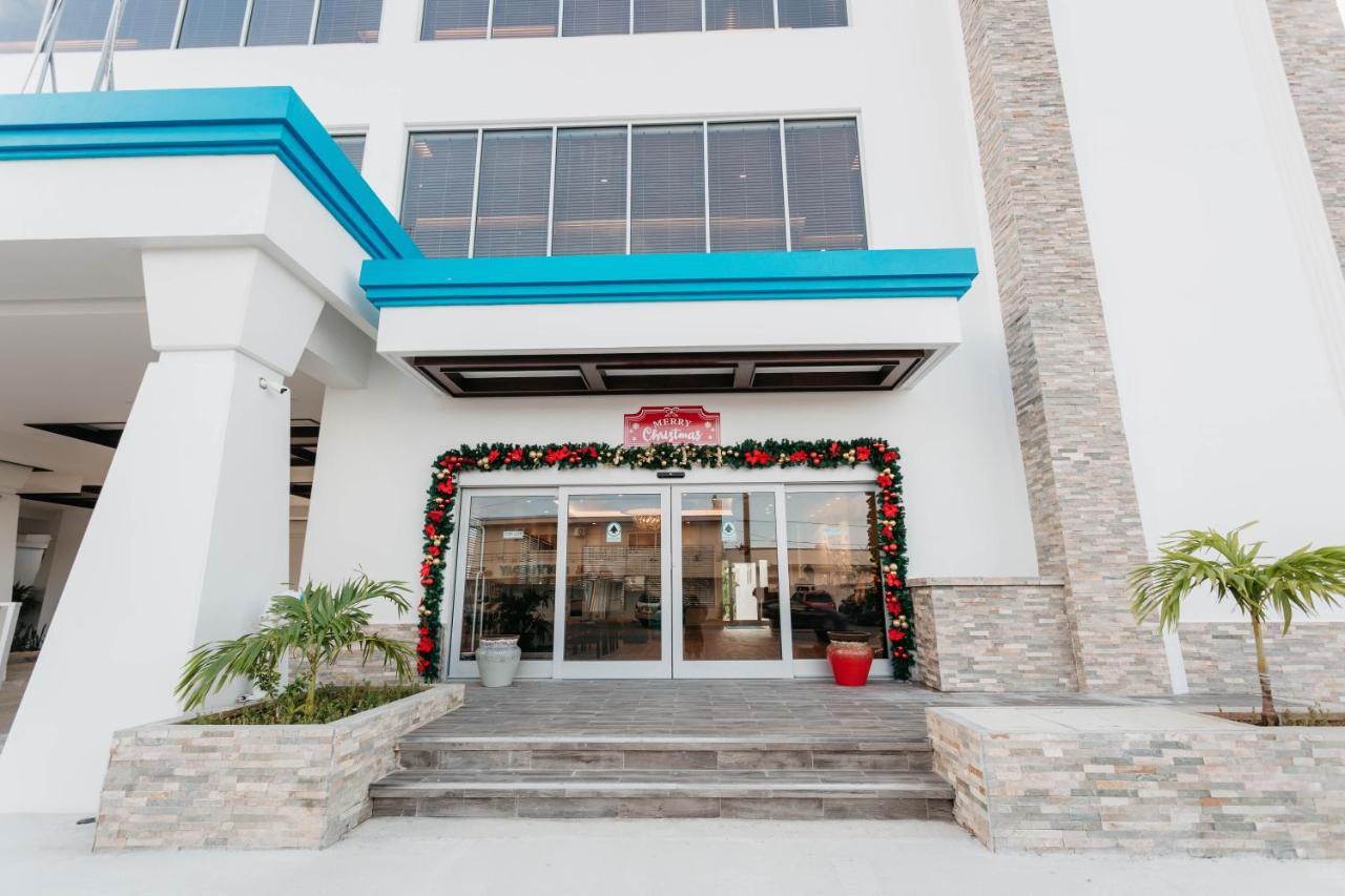 Surfrider Resort Hotel Saipan Exteriör bild